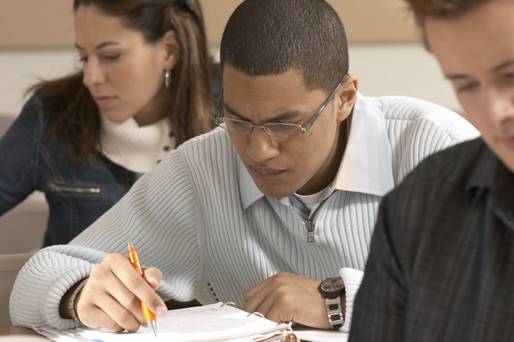 El nerviosismo de un estudiante pueden disminuir la calidad de la presentación, sesgando los datos sobre el conocimiento del estudiante.
