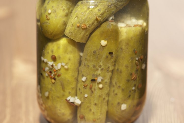 Los pepinillos hechos en casa son un exquisito aperitivo o un gran regalo.