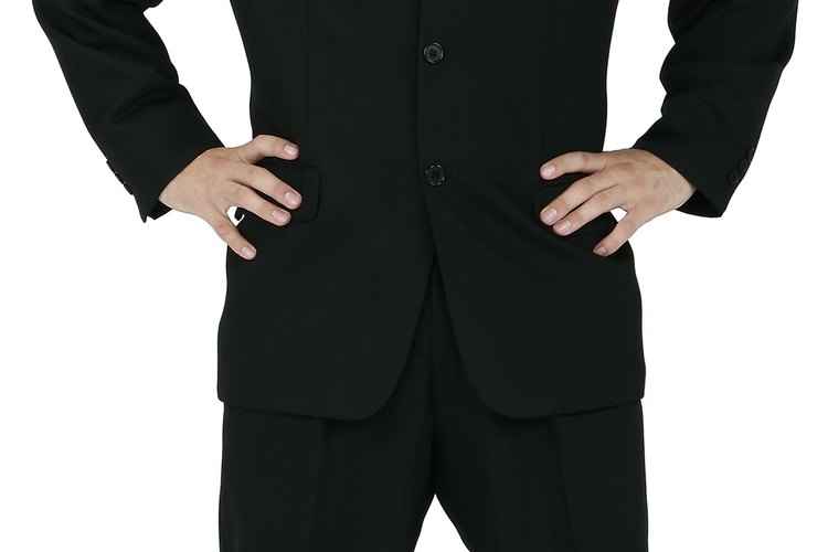 Los trajes de tes botones son elegantes e ideales para trabajar y muchas otras ocasiones.