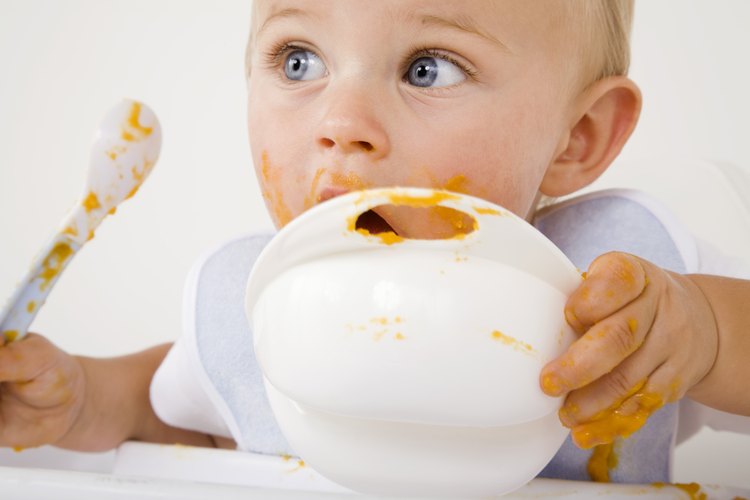 Dale a tu bebé alimentos frescos, sin procesar.