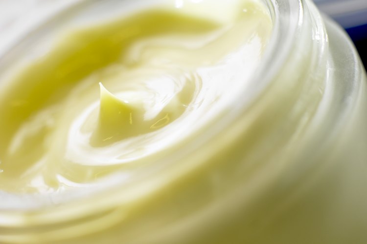 Asegúrate de leer las etiquetas del producto y selecciona productos con alternativa si padeces de una sensibilidad al polisorbato 20.
