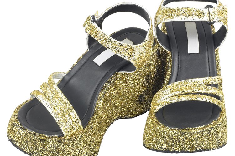 Zapatos con plataformas.