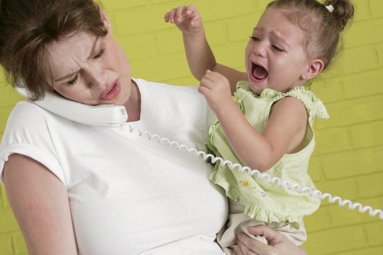 Al actuar, tu niño pequeño puede estar tratando de decirte algo.