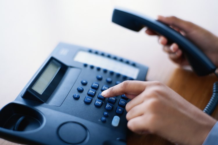 Puedes solicitar tu cambio de domicilio personalmente, por medio de Internet o por teléfono.