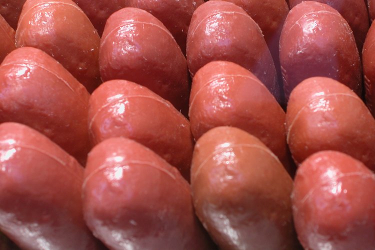 Aprende a cocinar perros calientes de seis formas distintas para cuando tengas poco tiempo o poco dinero.