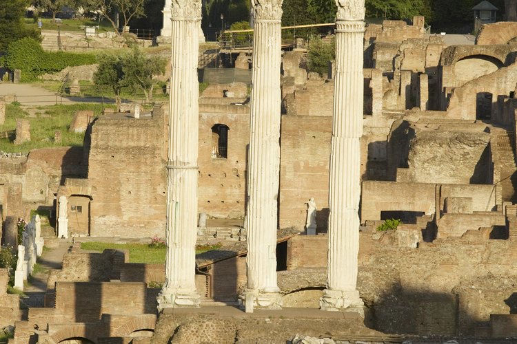 Lucas se quedó con Pablo durante su encarcelamiento en Roma.