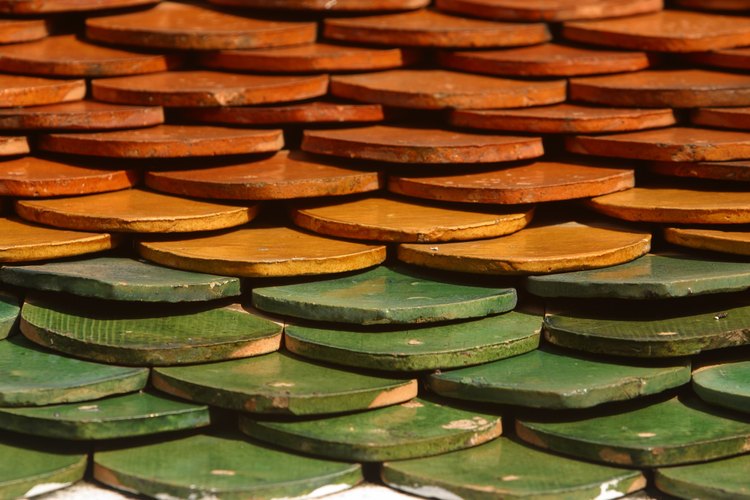 La madera permite crear bonitas figuras de peces y aves.