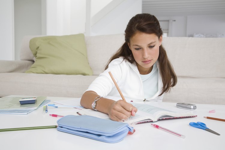 Esto le deja tiempo para hacer tareas, actividades extra curriculares y le deja tiempo libre.
