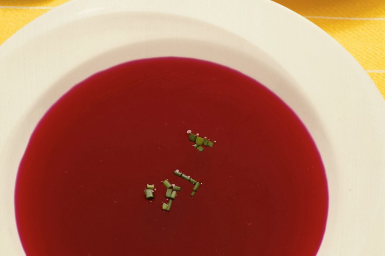 Descongela la sopa para preparar un plato sencillo.