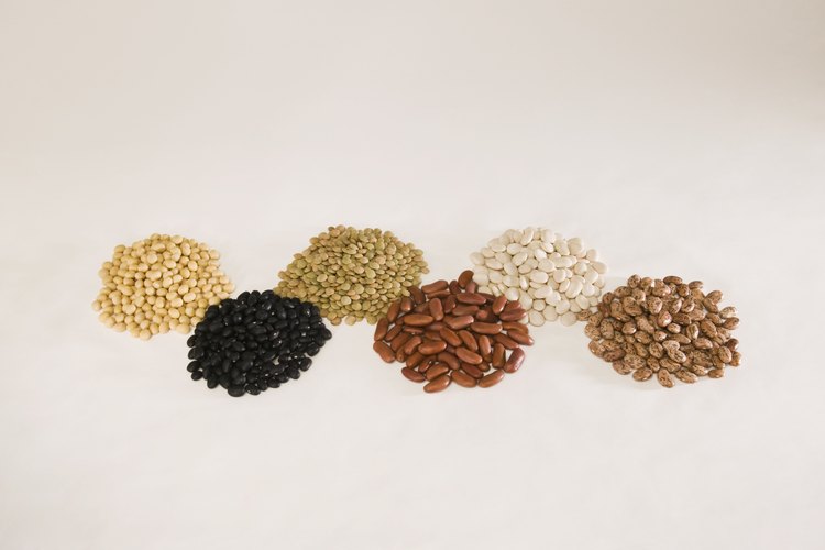 Los frijoles ofrecen sustancias nutricionales como fibra, potasio y vitaminas B.
