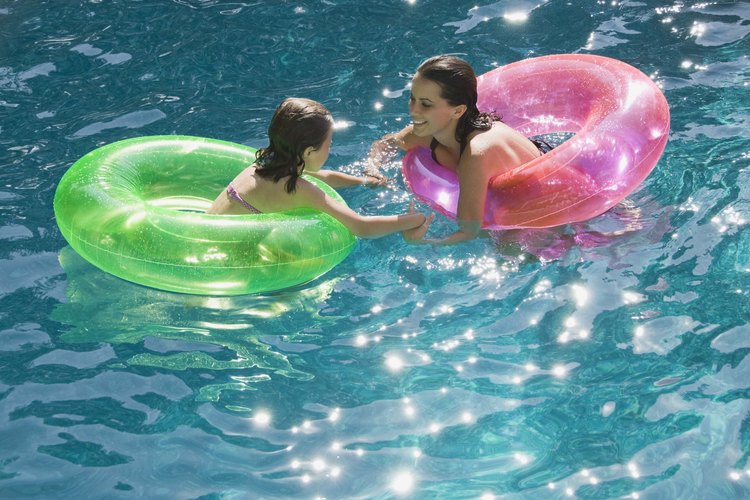 Revisa tu piscina todos los días para asegurar que el equipo funciona de forma correcta.
