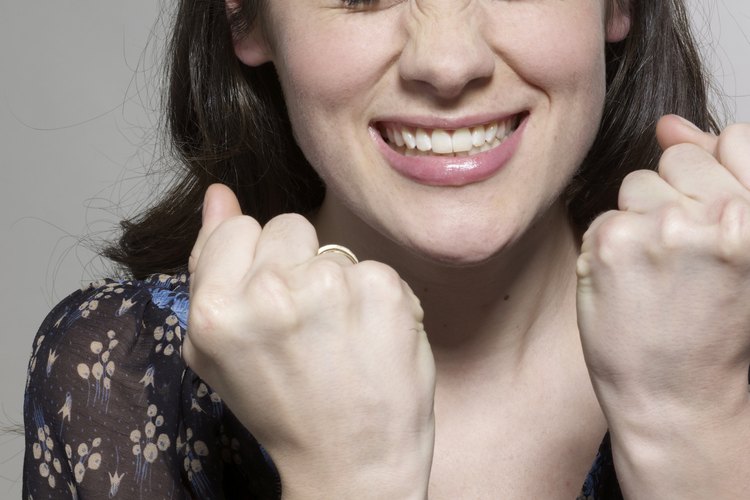 Romper los lazos emocionales de una relación fallida te liberarán para crecer.