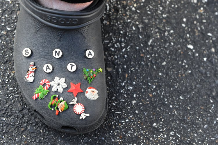 Los jibbitz se pueden usar en Crocs de niños y de adultos.