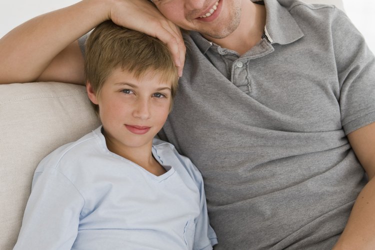 La evidencia sugiere que los hijos de padres del mismo género funcionan tan bien como los hijos de parejas heterosexuales.