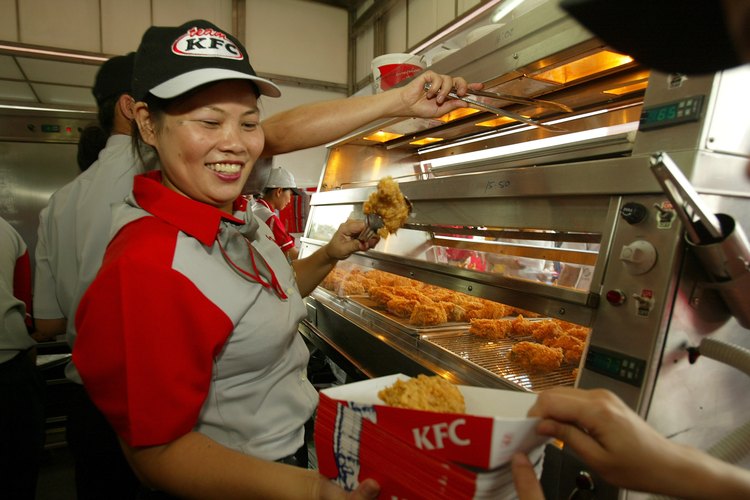 Haz pollo que sepa cómo el de las casas de comida rápida.