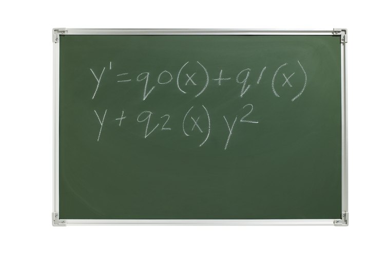 Usa muchos métodos para factorizar los polinomios al cubo.