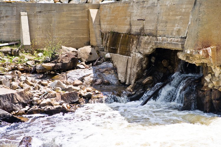 Las inundaciones pueden ocurrir sin previo aviso, lo que deja una estela de devastación.