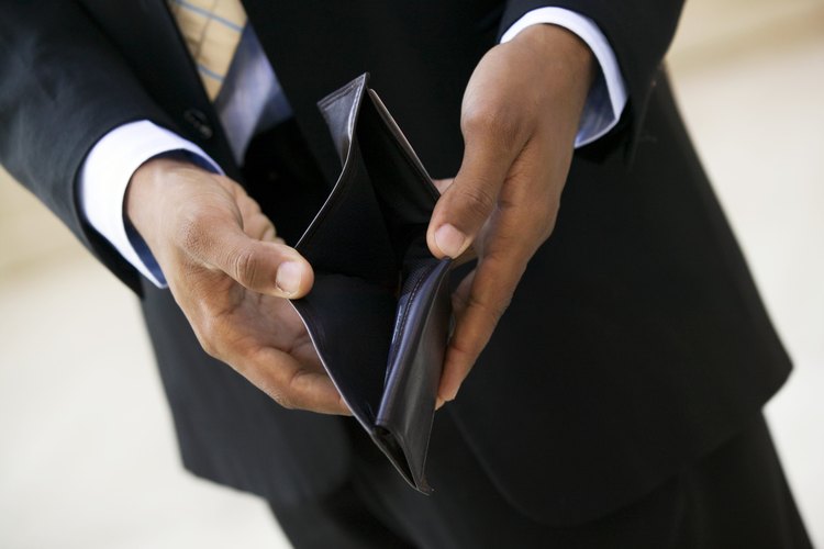 Lo primero que debes hacer es pensar al hacer una billetera es cómo quieres que se vea la misma cuando esté terminada.