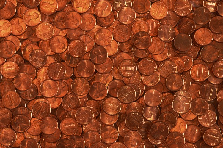 Las monedas pequeñas pueden detener que la lavadora se drene correctamente.