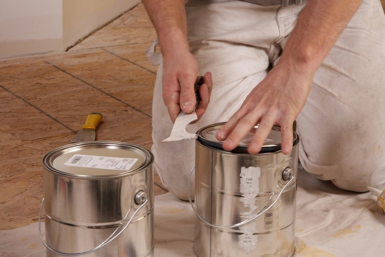 Las pinturas al aceite presentan algunos riesgos para la salud cuando se usan donde hay bebés.