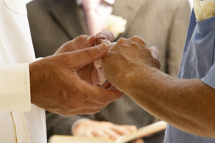 La tradición de intercambiar anillos de bodas se remonta al antiguo Egipto.