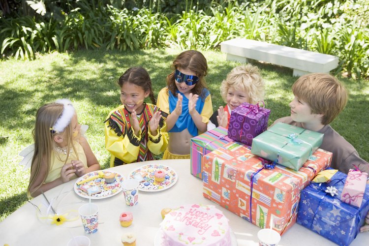 Si estás buscando entrar en el negocio de las fiestas de cumpleaños, invertir en el negocio de los inflables para niños puede ser una buena opción.