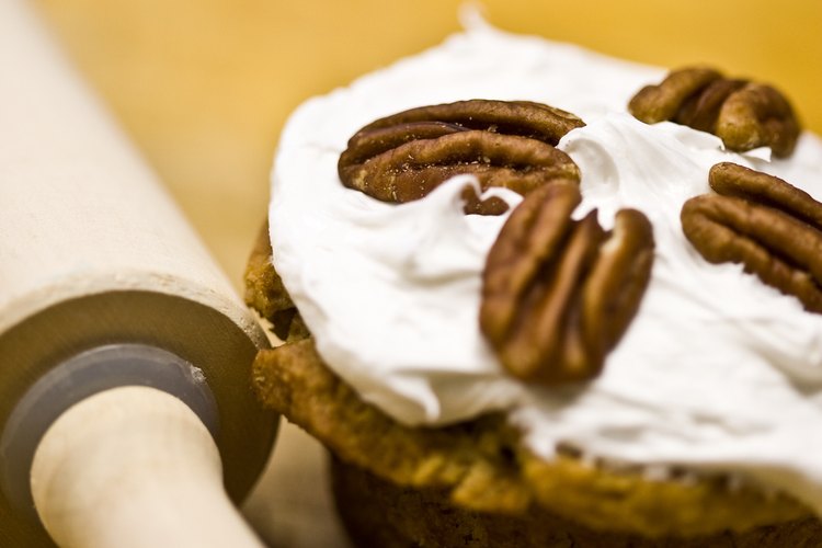 Usa lnueces confitadas en ensaladas o postres para añadir un sabor dulce.