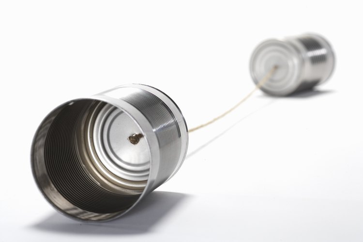 Teléfono de latas.