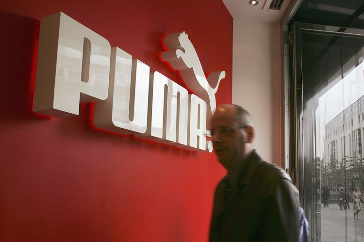 Limpia los tenis Puma para mantenerlos como nuevos.