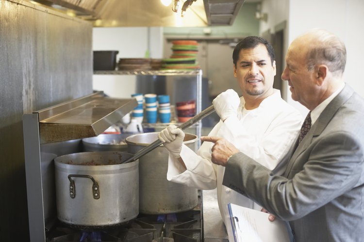 Un sous chef ejecutivo normalmente trabaja en restaurantes de lujo.