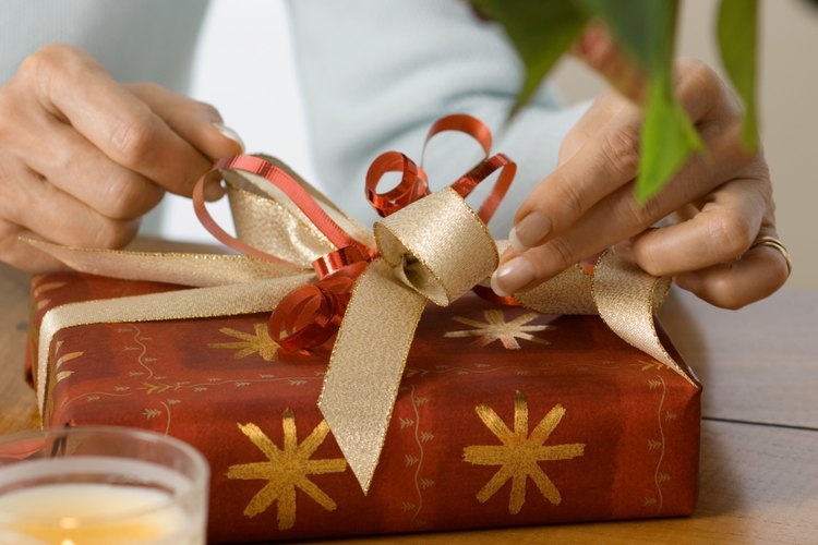 La elaboración de sus propios regalos, los mantendrá ocupados.