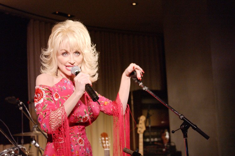 Dolly Parton en el escenario.