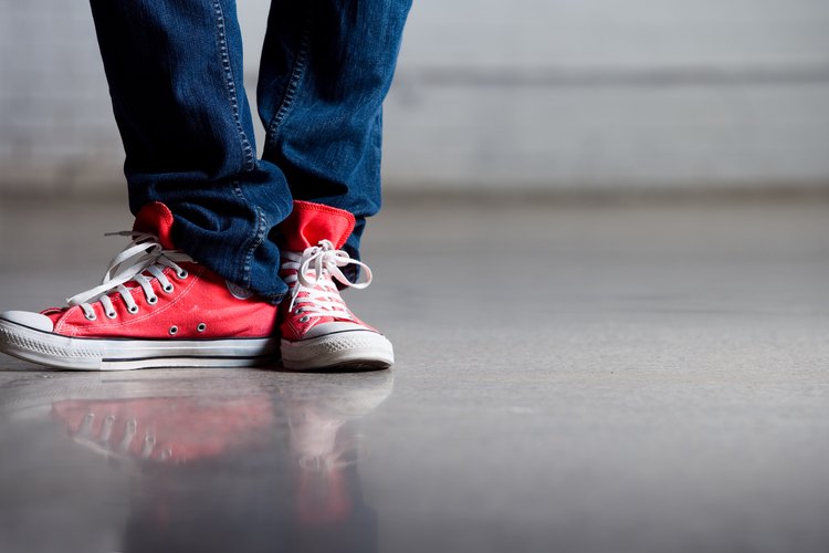 Usa tus zapatos de Peter Pan sobre tu calzado más cómodo.