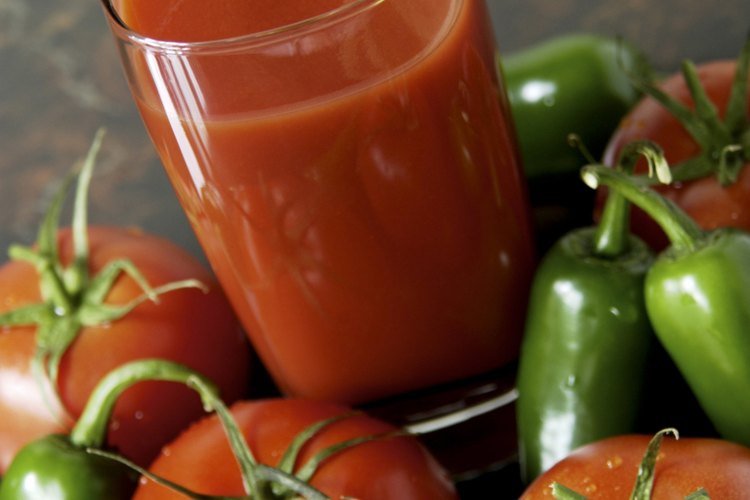 Es hora de evolucionar del zumo de tomate embotellado a la alternativa fresca y casera.