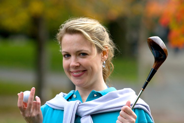 Diviértete con la broma de la pelota de golf explosiva.