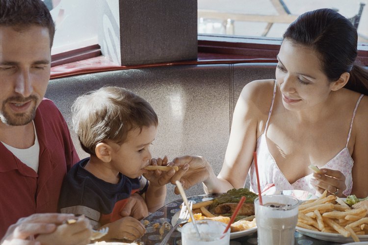 Los alimentos complementarios pobres no aportan ningún beneficio para los bebés y niños pequeños.
