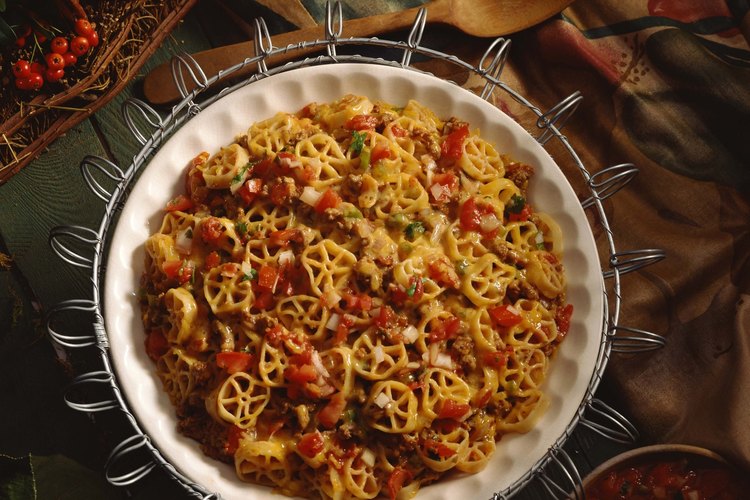 La pasta con salsa de queso es una combinación reconfortante.