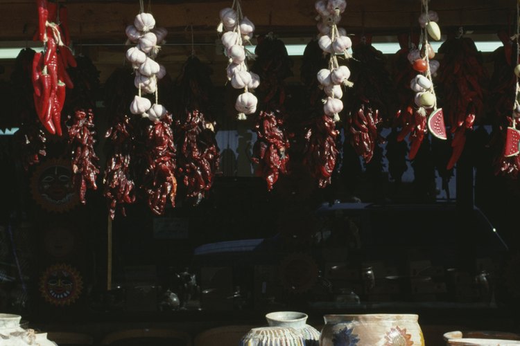El chile guajillo es un tipo de chile mexicano seco que se usa mucho.