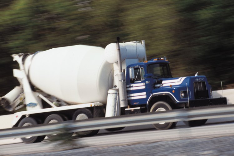 Los mezcladores de cemento pueden ser usados para transportar como también para mezclar el cemento.
