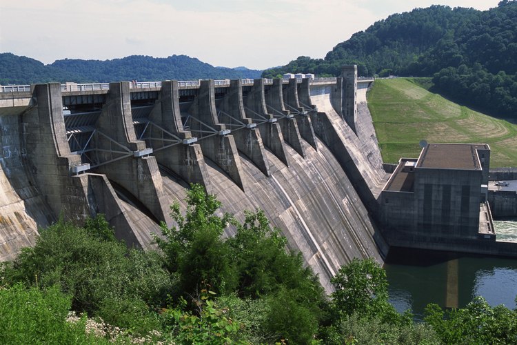 Las represas se pueden usar para generar energía hidroeléctrica.