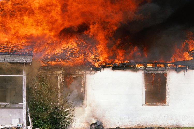 Dormir con el calefactor encendido puede costarte la casa.