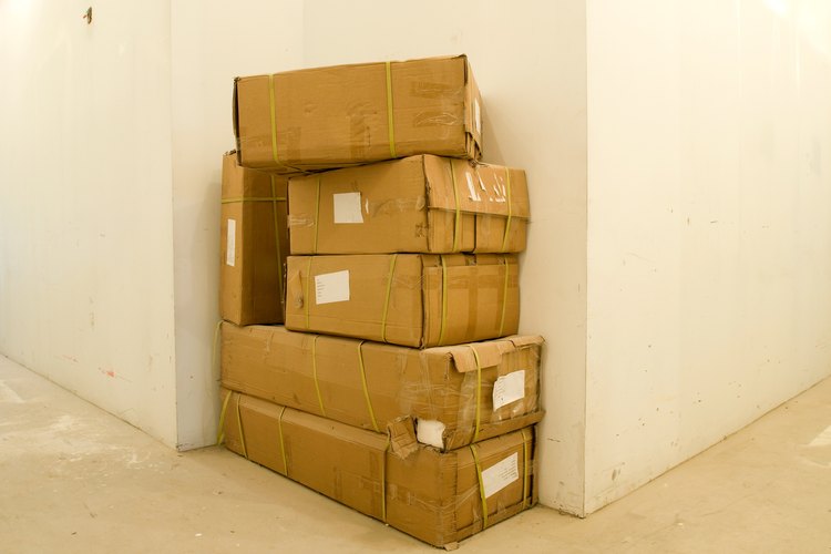 El costo del correo está subiendo, pero es posible ahorrar dinero al enviar paquetes.