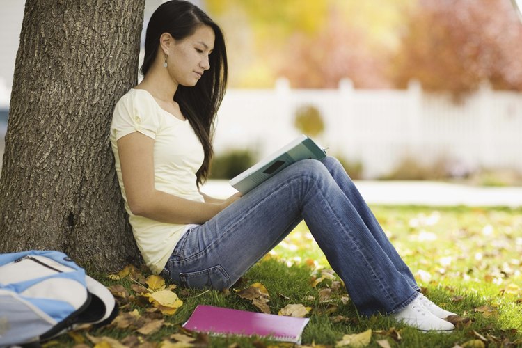Proporciona no ficción entretenida y educativa para despertar el interés de tu adolescente.