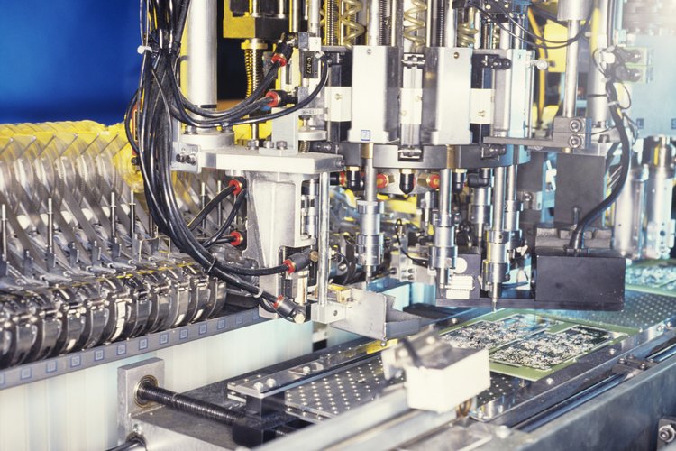 Si no puedes afrontar la fabricación del nuevo producto con los recursos existentes, podrías tener que invertir en nueva planta y equipo.