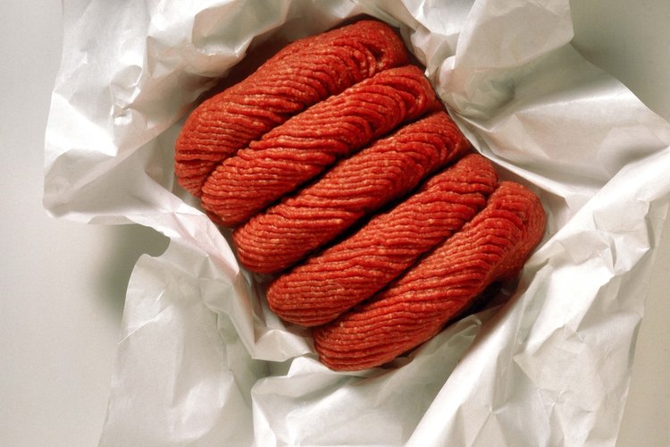 Un paquete de carne picada fresca.
