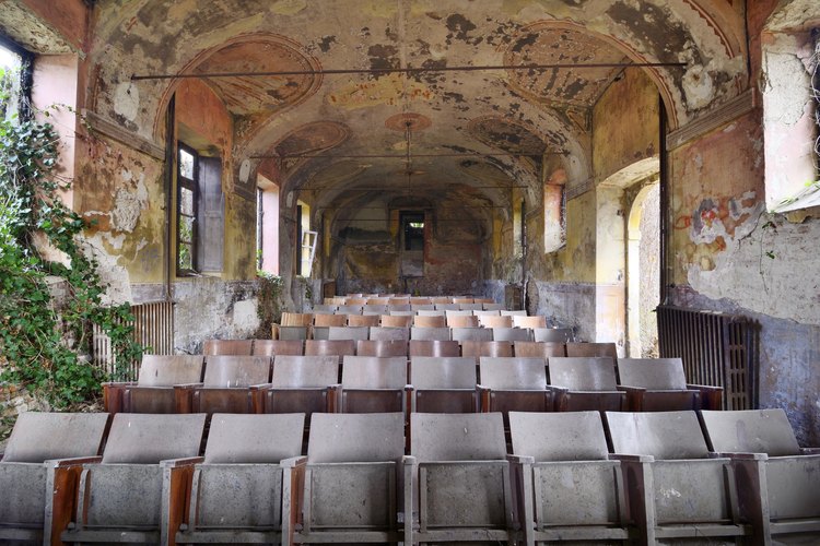 Sala de cine vacía.