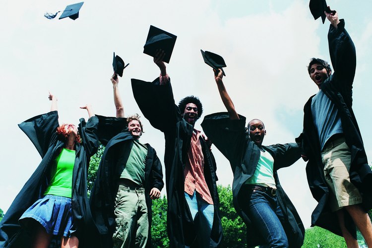 Festeja el aniversario de tu graduación.