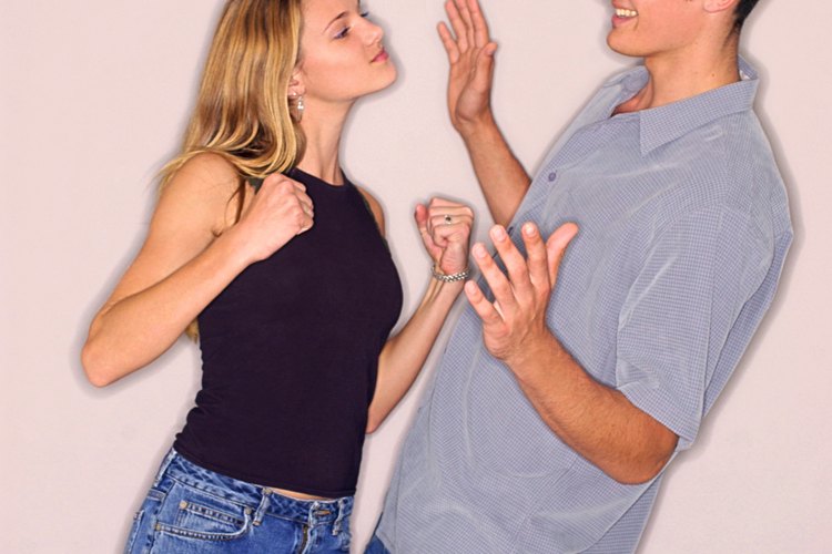 Cómo perdonar a un novio por una mentira.