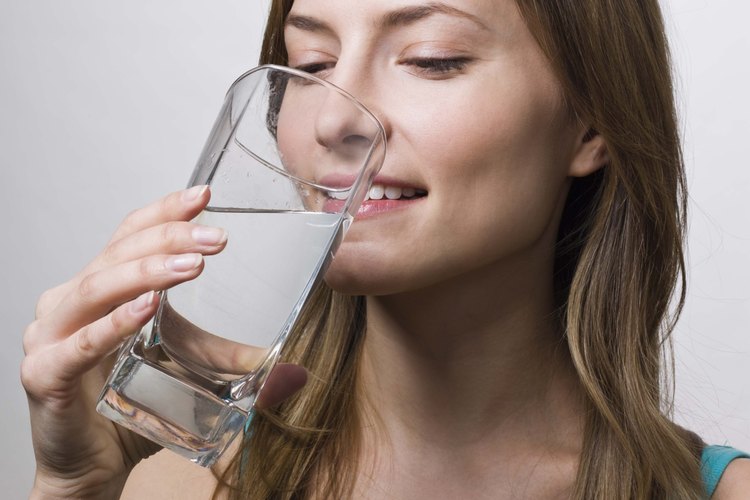 Sin agua, el cuerpo humano no sobrevive por mucho tiempo.