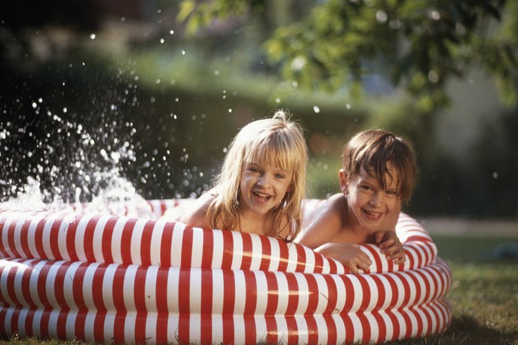 Los limpiadores no deben disminuir la vida útil de tu piscina para niños.